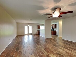 219 Stable Dr in Waxahachie, TX - Building Photo - Building Photo