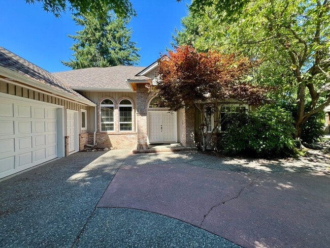 property at 5612 Sandpiper Ln