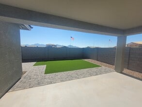 11619 W Parkway Ln in Avondale, AZ - Foto de edificio - Building Photo