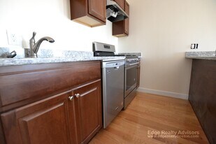 21-23 Weitz St. Unit 2, Unit 2 in Boston, MA - Building Photo