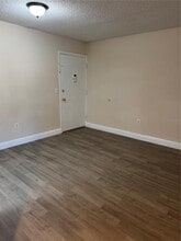 948 N Lake Destiny Rd in Altamonte Springs, FL - Building Photo - Building Photo
