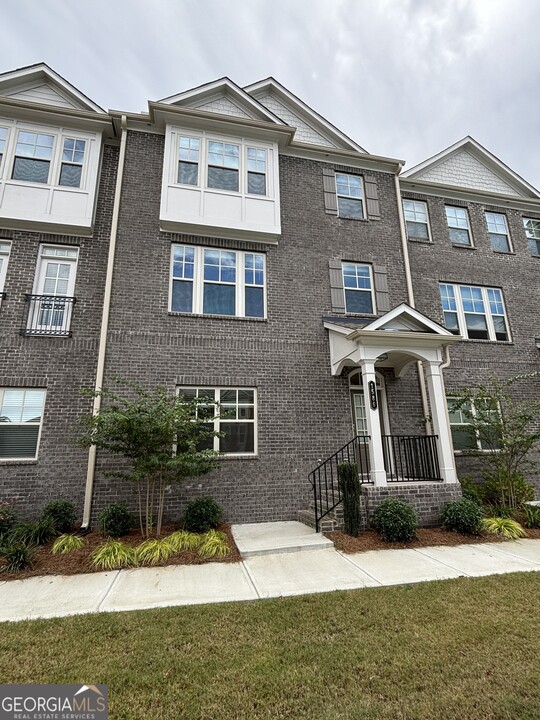 1586 Dansfield Trl in Suwanee, GA - Building Photo