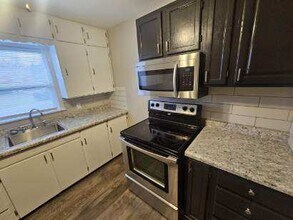 3705 S Cleveland Ave in St. Joseph, MI - Building Photo - Building Photo