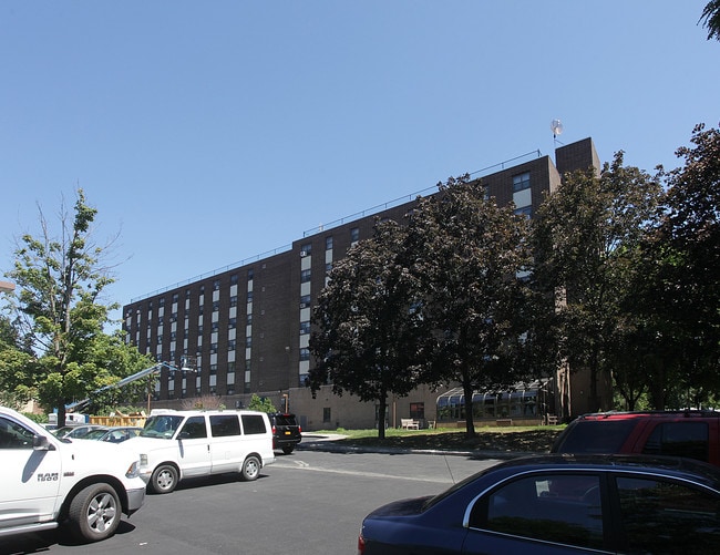 O'Neil Apartments in Troy, NY - Foto de edificio - Building Photo