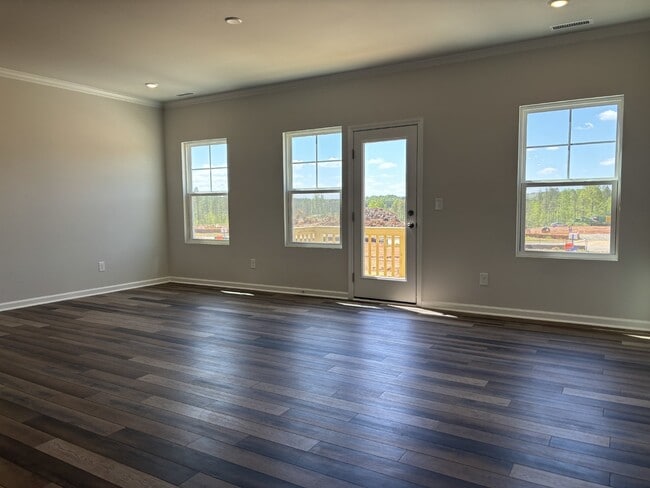 318 Leland Crst Dr in Apex, NC - Building Photo - Building Photo