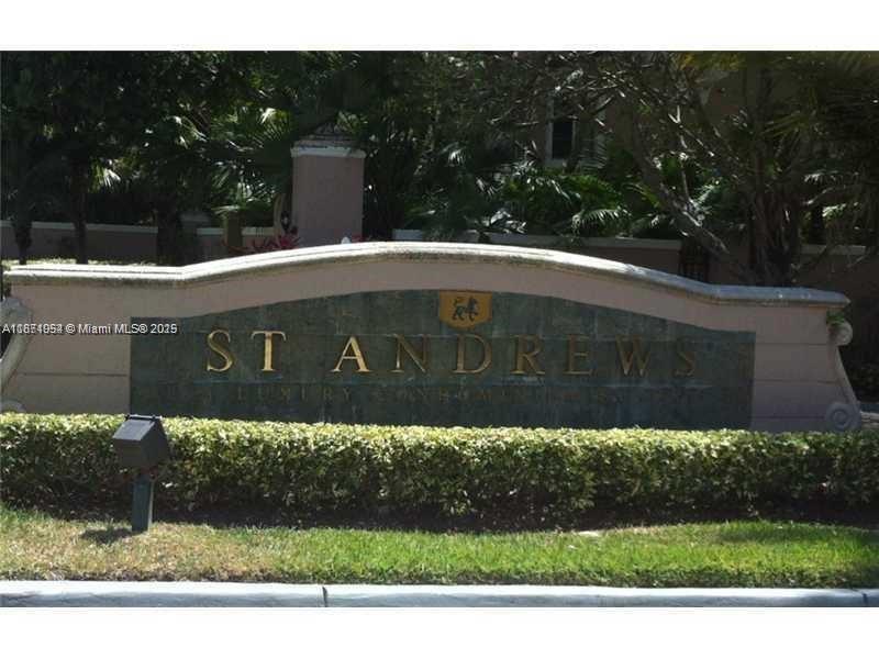 12148 Saint Andrews Pl, Unit 206 in Miramar, FL - Building Photo