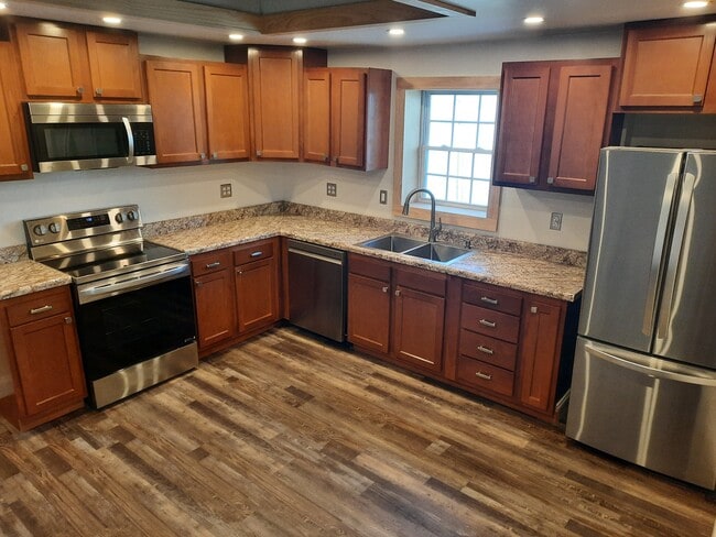 247 Main St, Unit LUXURY APT D