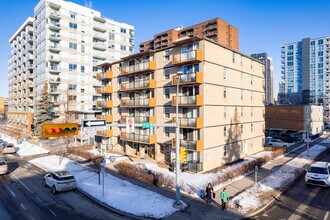 The Rundle in Calgary, AB - Building Photo - Building Photo