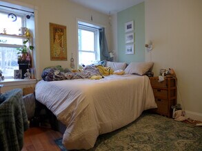 130 Marcella St, Unit 2 in Boston, MA - Foto de edificio - Building Photo