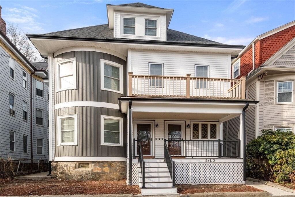 11-1/2 Spring Park Ave in Boston, MA - Building Photo