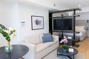 398 NE 5th St in Miami, FL - Building Photo