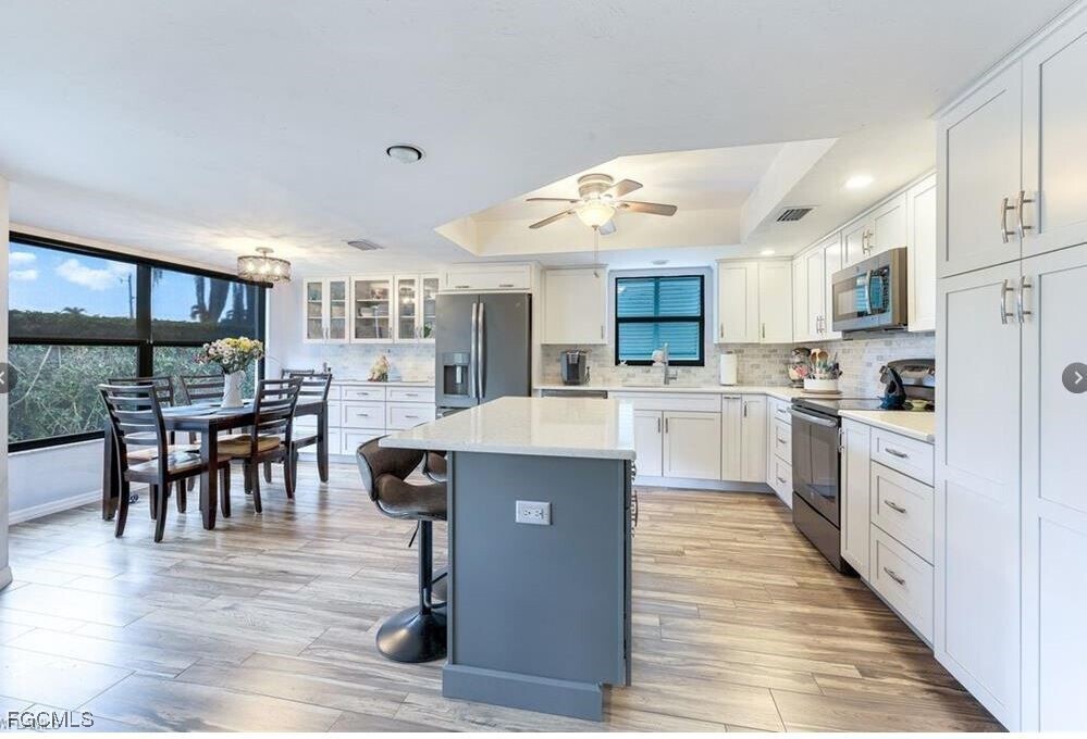 1914 SE 40th Terrace in Cape Coral, FL - Building Photo