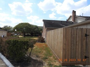 22 Chapparal Ct in Missouri City, TX - Building Photo - Building Photo