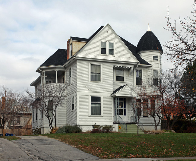 408 W Bancroft St in Toledo, OH - Building Photo - Building Photo