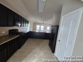 8915 Audubon Park in Converse, TX - Building Photo - Building Photo