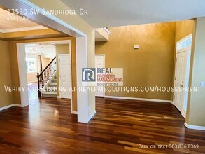 13530 SW Sandridge Dr in Tigard, OR - Building Photo - Building Photo