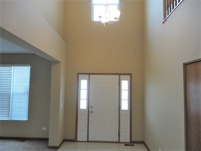6512 Fitzer Dr in Joliet, IL - Building Photo - Building Photo