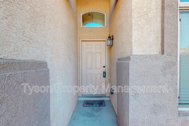 1375 Peppoli Loop SE in Rio Rancho, NM - Building Photo - Building Photo