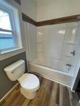 308 5th St, Unit #2 in Ludington, MI - Building Photo - Building Photo