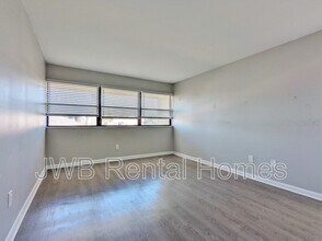 1000 3rd St in Neptune Beach, FL - Building Photo - Building Photo