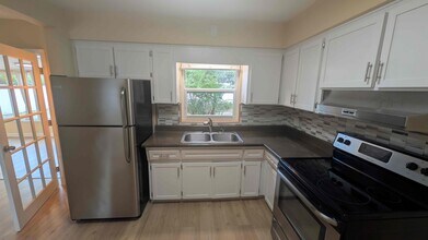 4019 28th Ave N in St. Petersburg, FL - Building Photo - Building Photo