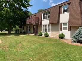 1700 9th St in Green Bay, WI - Building Photo