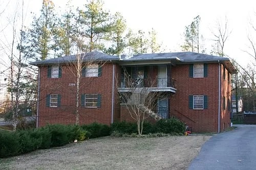 2209 Morehead Ave