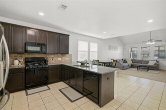 2527 Cold River Dr in Humble, TX - Building Photo - Building Photo