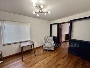 1093 N Main St in Akron, OH - Building Photo - Building Photo