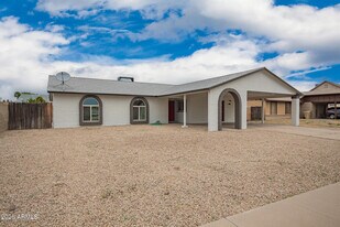 6428 W Sunnyslope Ln in Glendale, AZ - Building Photo