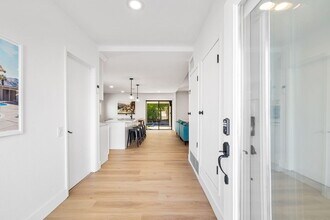 1433 E Caleta Way in Palm Springs, CA - Building Photo - Building Photo