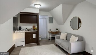 4635 Leiper St in Philadelphia, PA - Building Photo