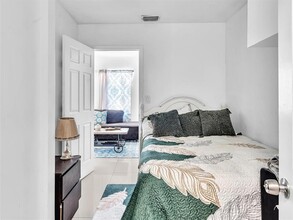 2126 Cleveland St in Hollywood, FL - Building Photo - Building Photo