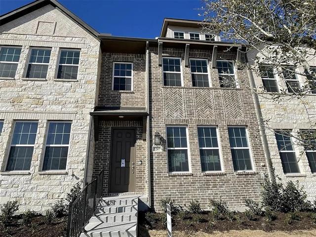 property at 2207 Adena Spgs Dr