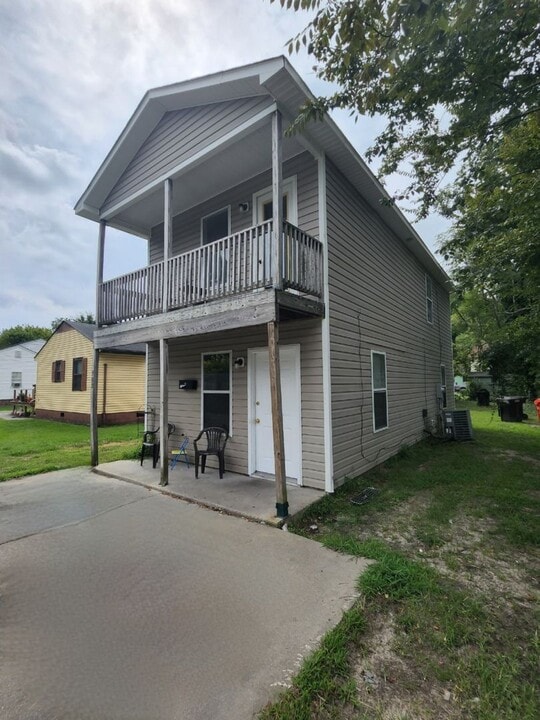 505 Dunstan Ln in Elizabeth City, NC - Building Photo