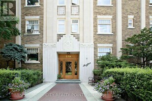 396 Avenue Rd in Toronto, ON - Building Photo