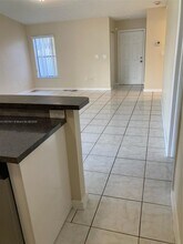 1901 San Remo Cir in Homestead, FL - Foto de edificio - Building Photo