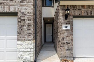 7115 Elgin St in Pearland, TX - Building Photo - Building Photo