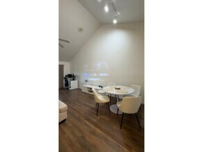 6435 Manhattan Village Ave in Orlando, FL - Building Photo - Building Photo