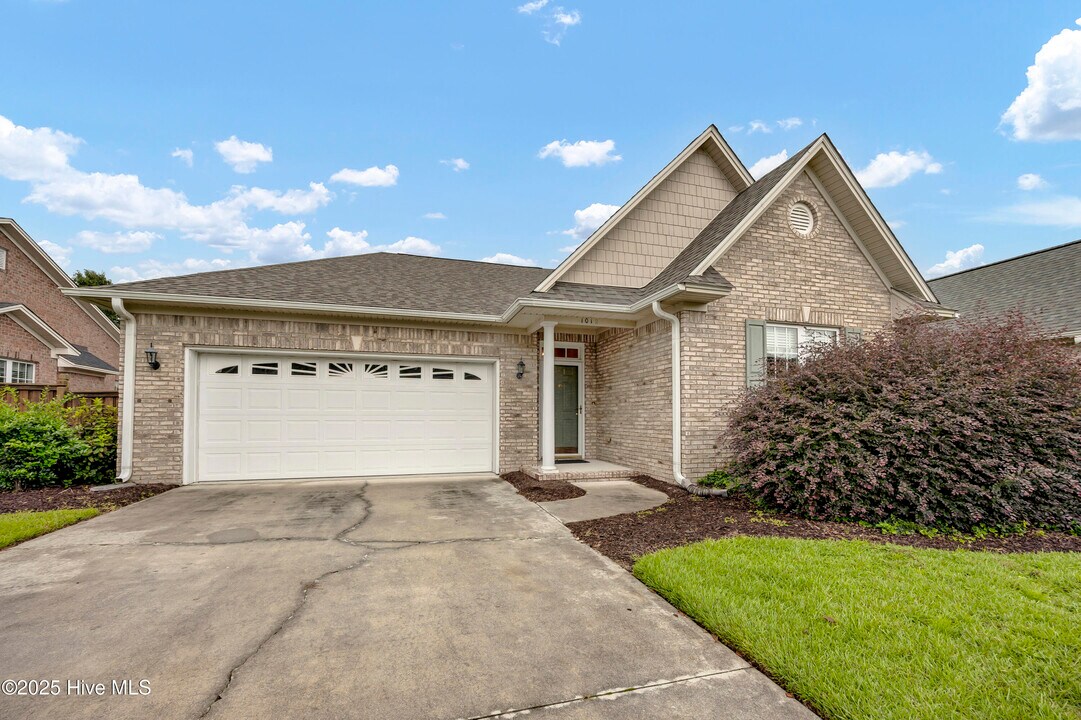 1012 Cordgrass Ln in Leland, NC - Foto de edificio