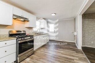 1127 Williams St in Collinsville, IL - Foto de edificio - Building Photo