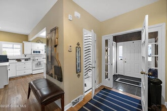 91 Vista Dr in Saratoga Springs, NY - Building Photo - Building Photo