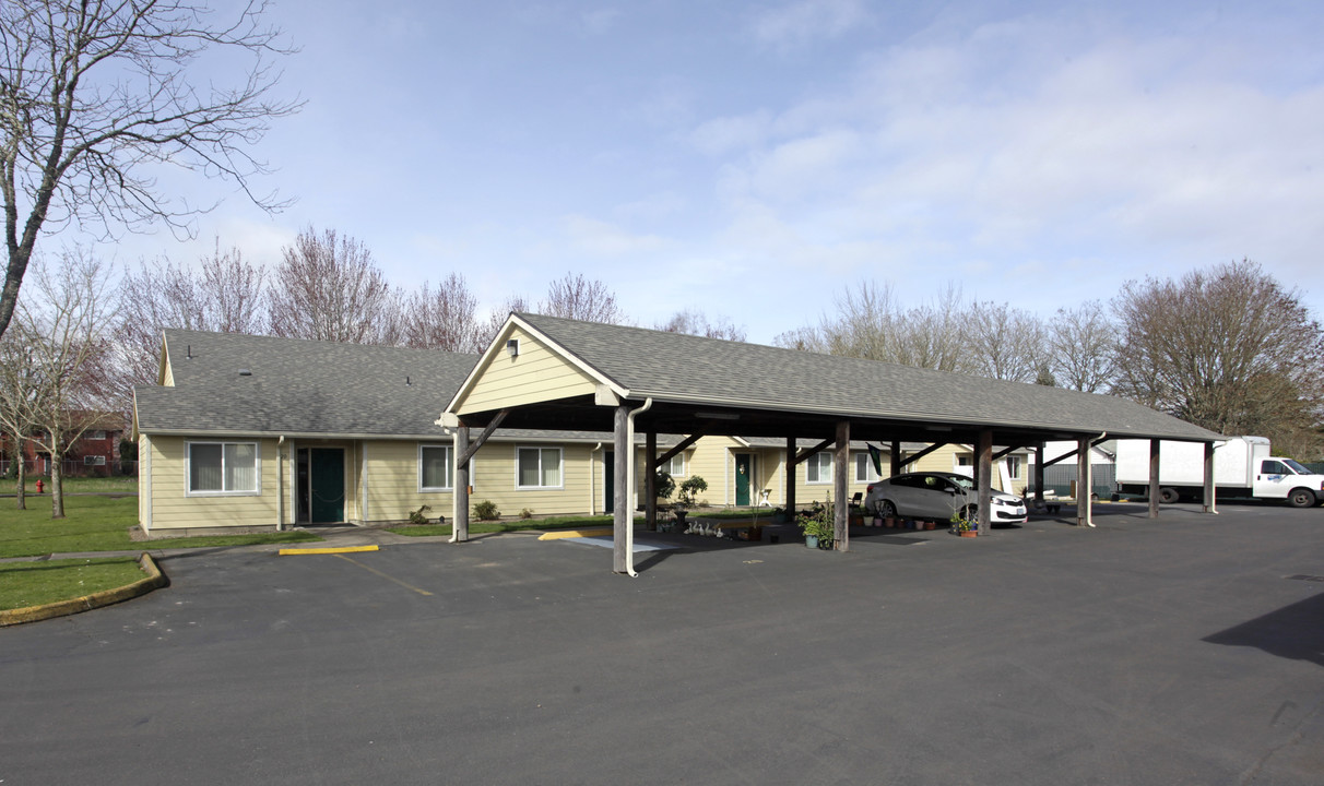 Harkson Court in Forest Grove, OR - Building Photo