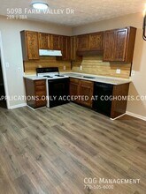 5098 Farm Valley Dr NE in Woodstock, GA - Building Photo - Building Photo