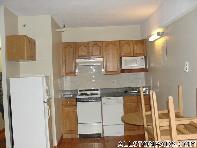 1110 Commonwealth Ave
