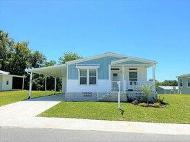 5392 Bahia Wy in Brooksville, FL - Building Photo