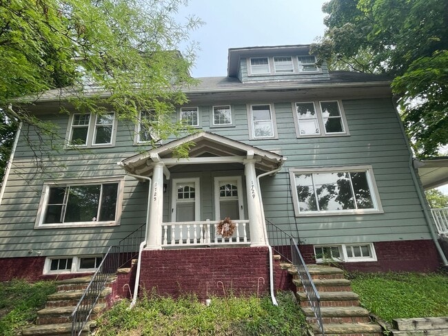 1725 Compton Rd in Cleveland Heights, OH - Building Photo - Building Photo