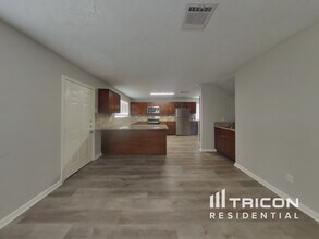 4311 Chestergate Dr in Spring, TX - Building Photo - Building Photo