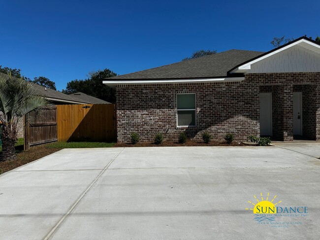 property at 787 Navy St