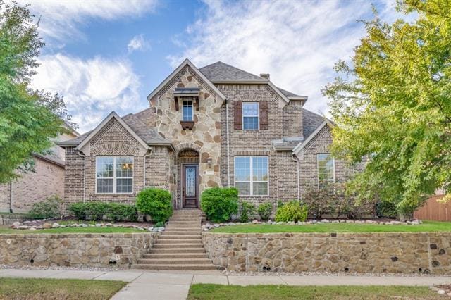 property at 2016 Lancer Ln